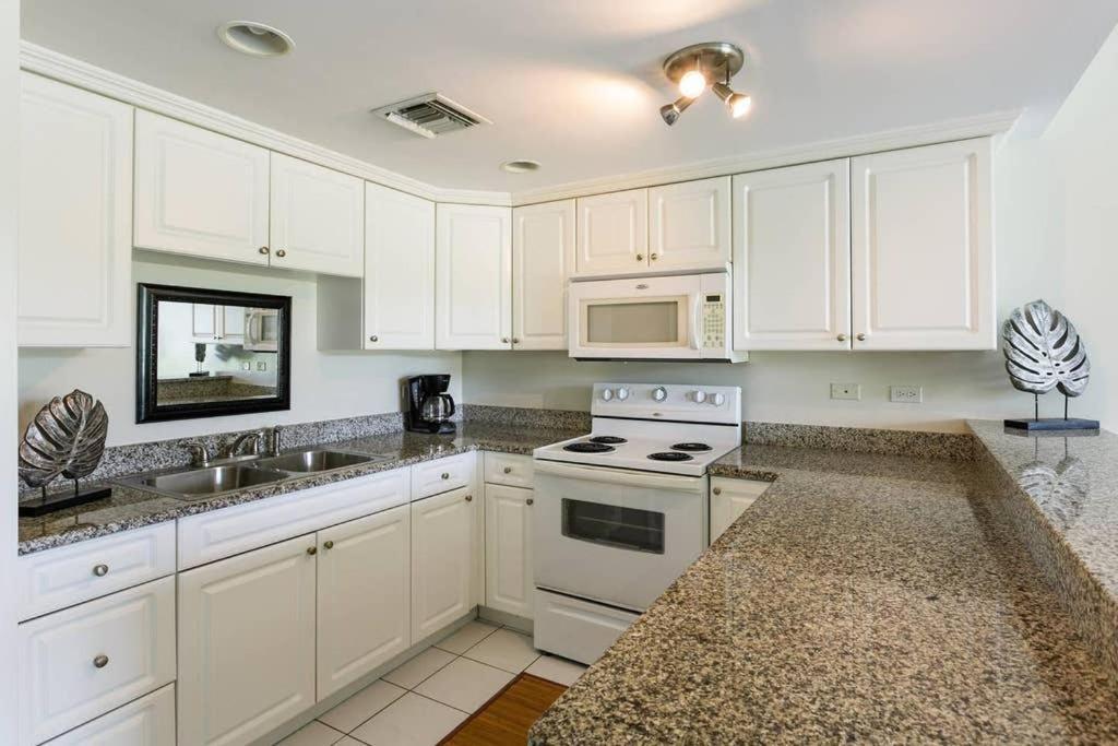 Beach Living At Island Pine Villas Blp George Town Exterior foto